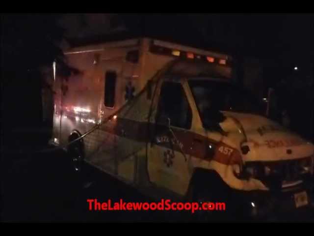 Hatzolah Ambulance Crashes Enroute to Call Central Avenue Lakewood