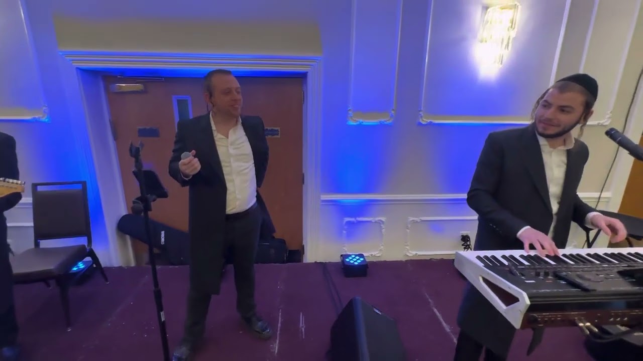 Bayer & Frank Wedding | Singer Lipa Schmeltzer and Sruly Green | Leibish Posen on the keys