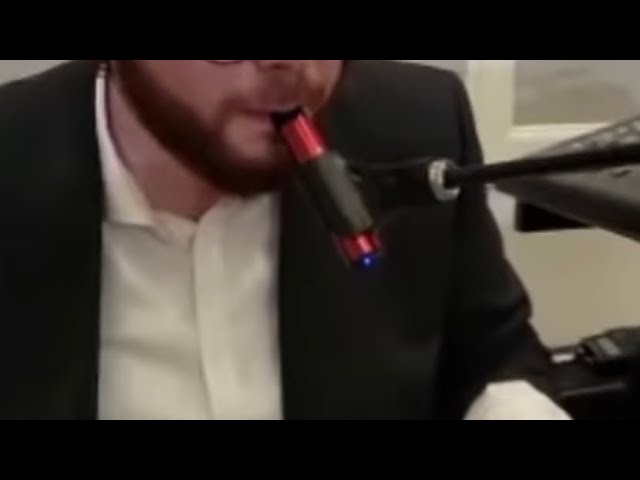🤣 when you need to vape 💨 but your playing keyboard