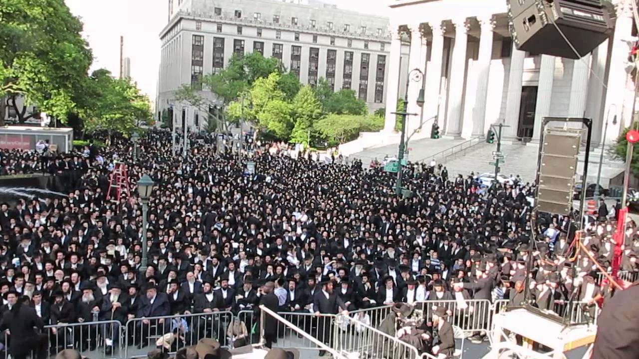 Thousands of Orthodox jews Protesting Israeli Military Draft in NYC, Part 1