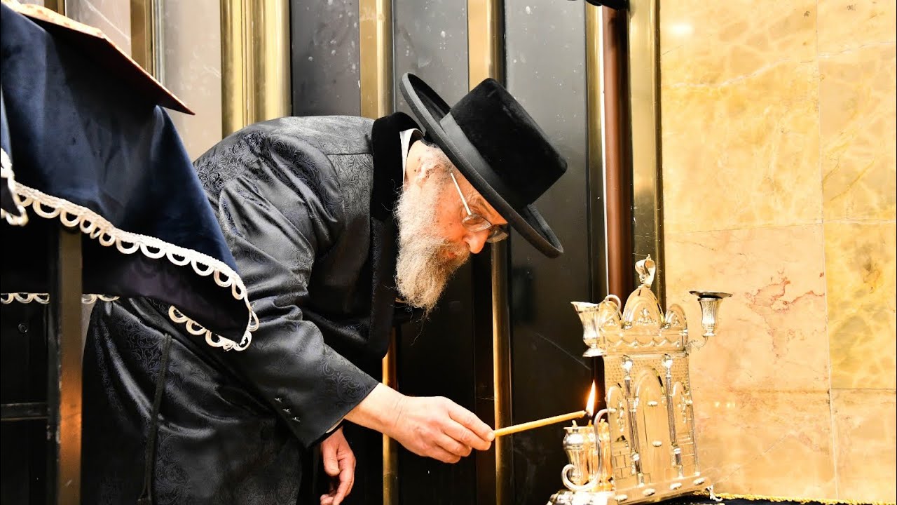 Chanukah 2024 With Pinsk Karlin Rebbe | האדמו”ר מפינסק קארלין בהדלקת נר חנוכה