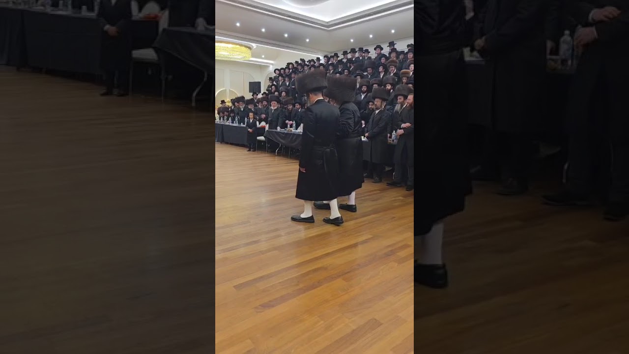 Toldos Tzvi Spinka Rebbe Approaches The Kallah  for Mitzvah Tantz With the Holy nigun 4 stanzas