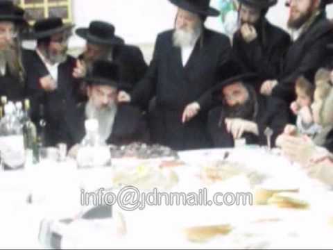 Lelover Rebbe Conducting Rosh Chodesh Tish - Nissan 5771
