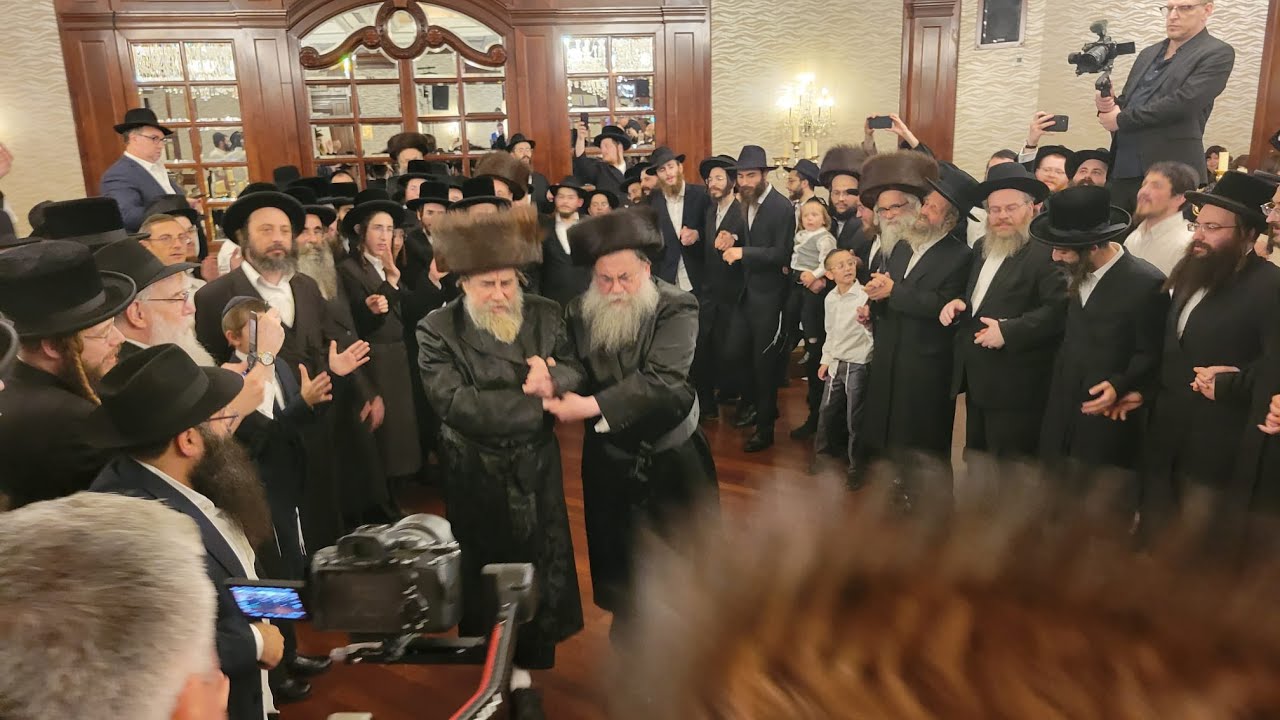 Rachmastrivka Rebbe Joins Great-Nephew's Crown Heights Wedding