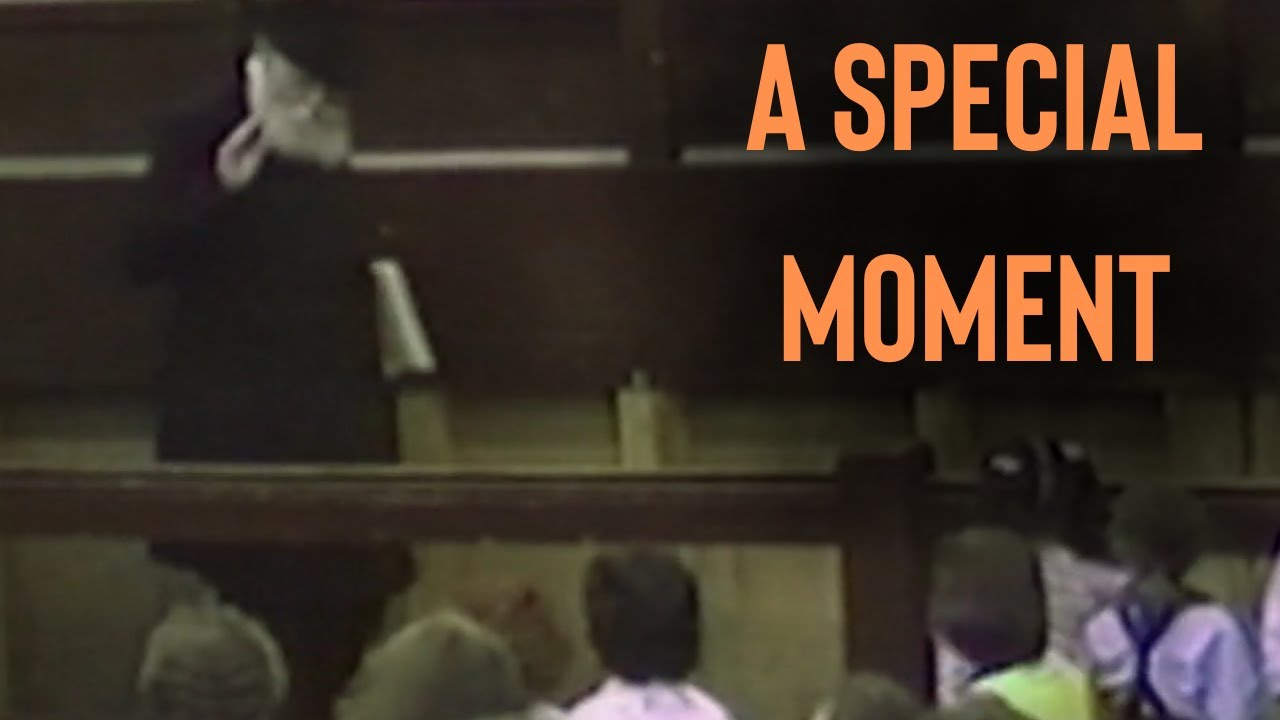 WATCH: The Rebbe blesses the graduating class of Beis Rivkah Girls' High School