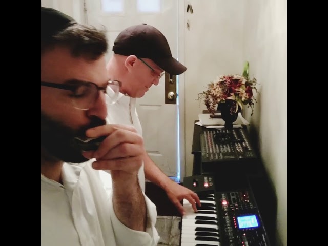 Ana Hashem (Carlebach) with Shai Barak שי ברק (Mini Kumzitz)