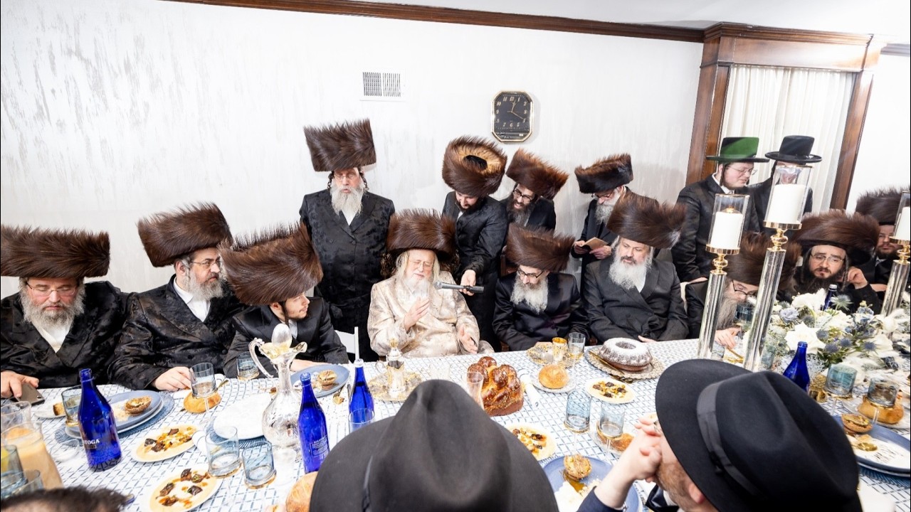 שמחת השבע ברכות אין שטוב פון האדמו"ר ממונקאטש לכבודו פון הרב משה מארגארעטען יו"ר ארגון צדק