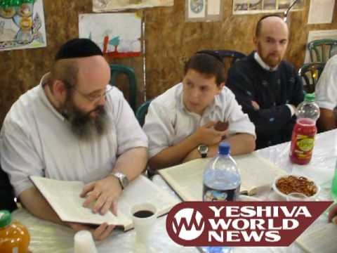 Rabbi Zev Leff giving Amud Yomi Shiur Chol HaMoed Sukkos 5770