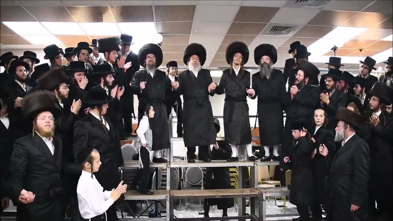חתונה האחרונה של נכדת כ"ק האדמור מזווהיעל זצ"ל קצת זכררונת ממה שנקרא געגועים עזים