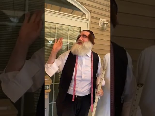Guy Dressed As Pinches Zelig Shwartz [G&G] For his Purim Costume