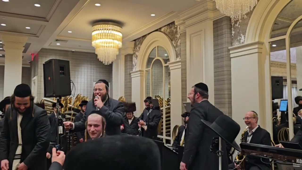 לא בכל יום רואים כזה חתונה עם קלמי שווארץ - שרולי אלטמן ותזמורת של יענקי בריסקמן - שווה צפייה