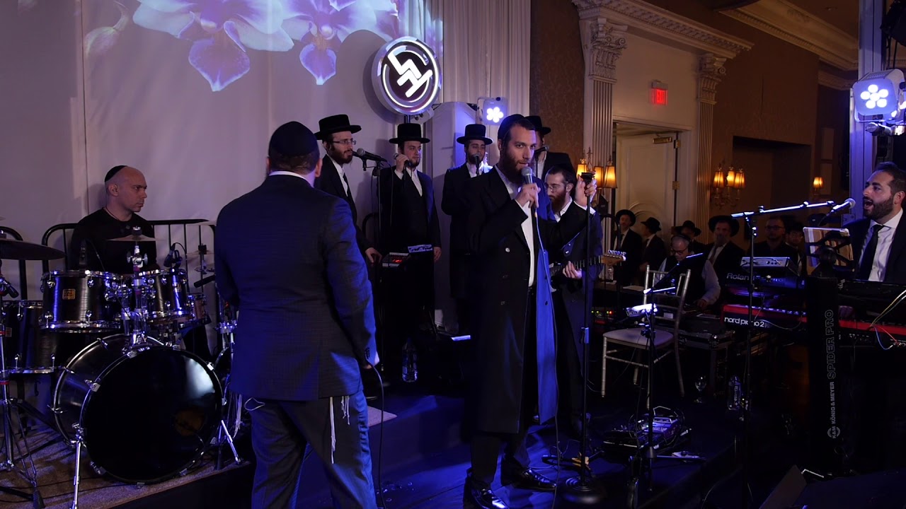 Vayechulu - Beri Weber - Boruch Sholom - A Team |  ויכולו - בערי וועבער - ברוך שלום