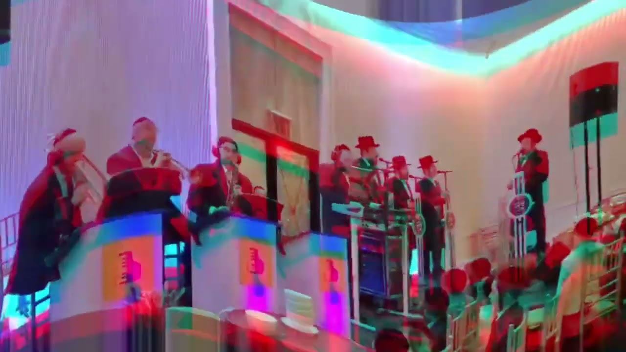 שייעה ברקו עם מקהלת שירה ותזמורת של אברומי ברקו