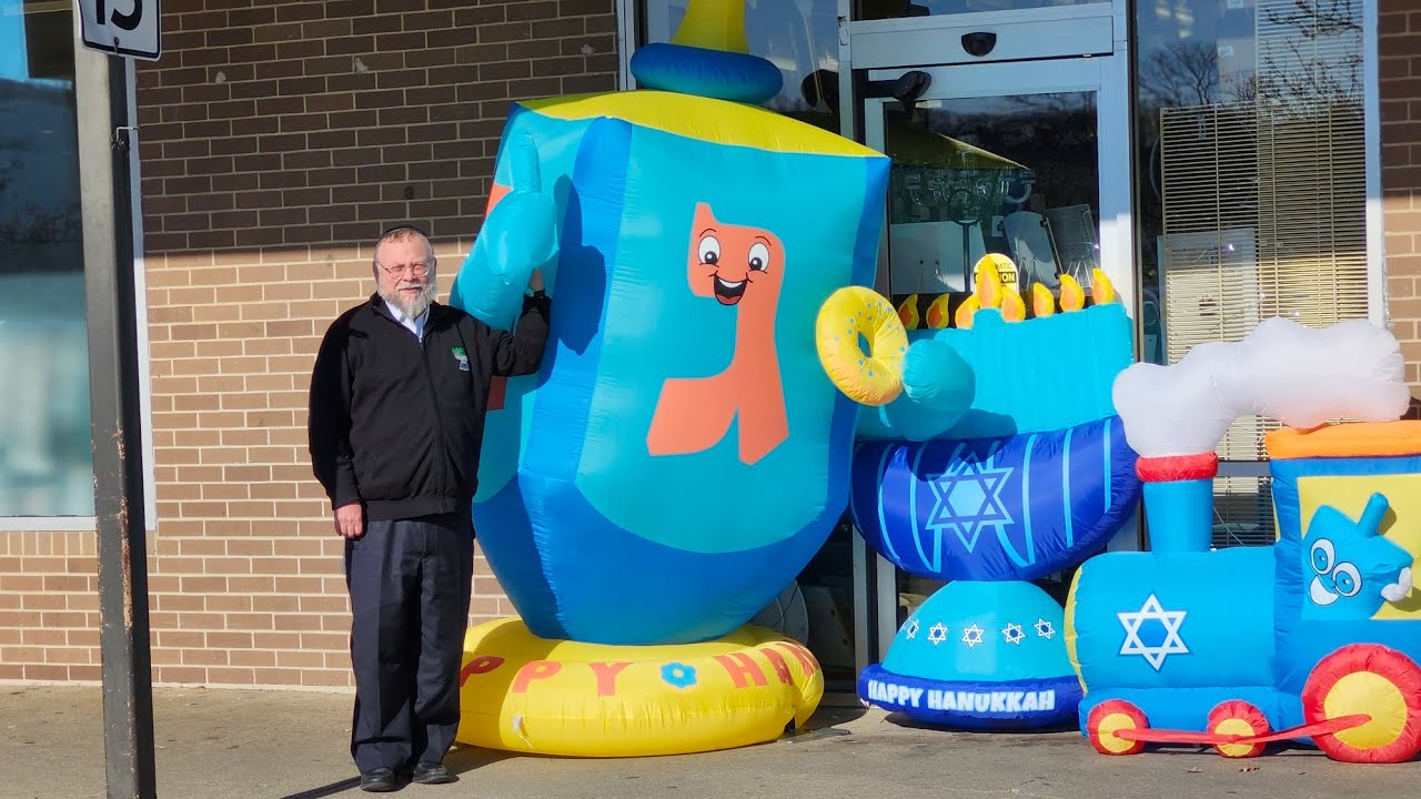 What makes Judaica Plaza the #1 Chanukah Menorah center