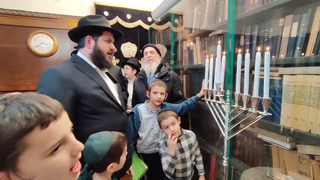 8th Chanukah Candle in the Rebbe's Room - 5783