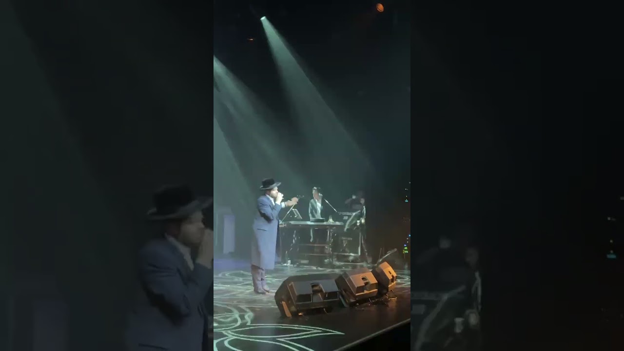 זאנוויל ויינברגר כפי שלא רואים הרבה עם תזמורת של בני לאופר