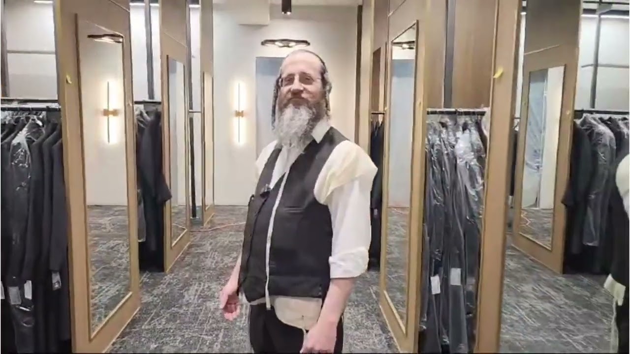 Beutiful new chasidish clothing store in Montreal Indursky's premium