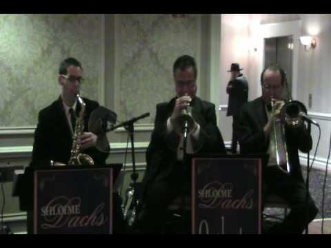 Michoel Pruzansky Singing Chavivin Yisroel With Shloime Dachs Orchestra.mp4