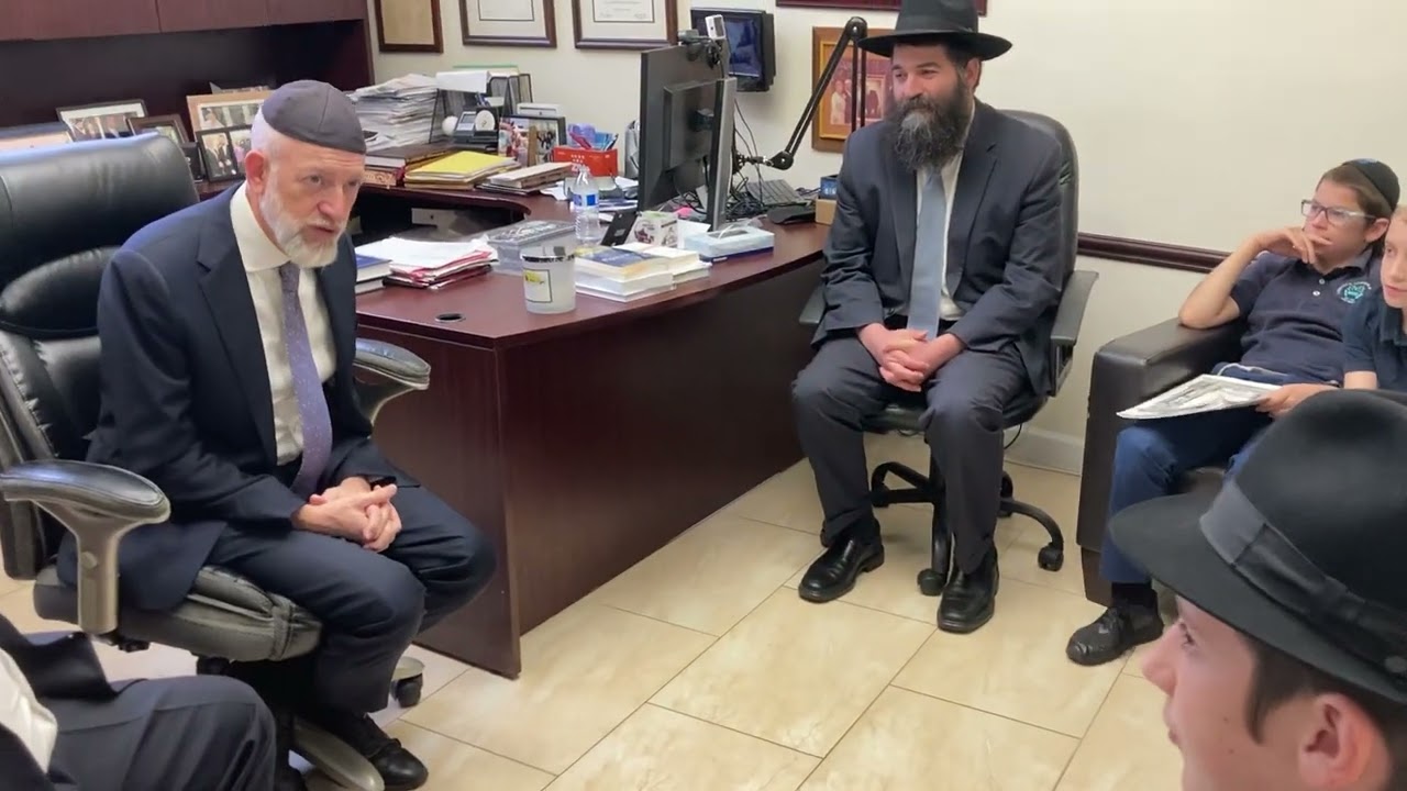 Lubavitch Hebrew Academy Students Excel In Farher With Rabbi Efram Goldberg