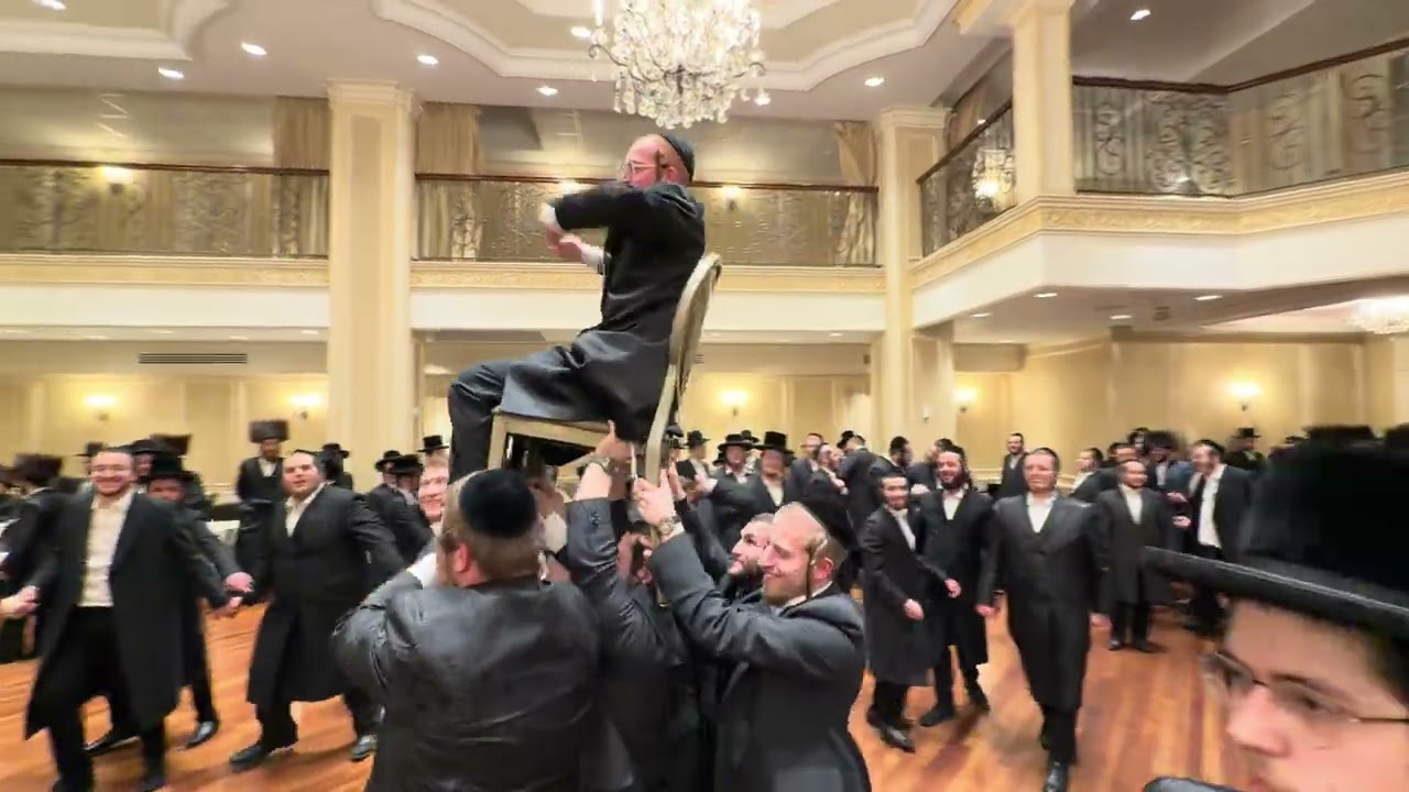 Avrumi Cohn Kalmy SchwartzYitzy weissberg’s wedding