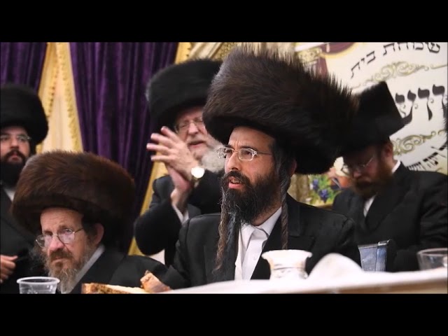 מוצאי שבת שלום זכר קרישמע ליינען וברית לבן הנולד להאדמו"ר מזוועהיל שליט"א