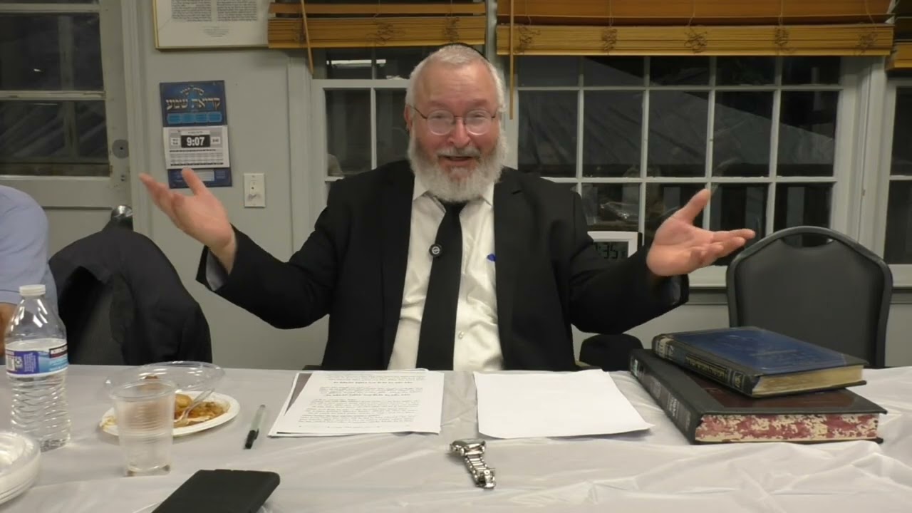 Rabbi Akiva Tendler speaking at Thursday Night Mishmar at Scheiner's Shul before Rosh Hashanah