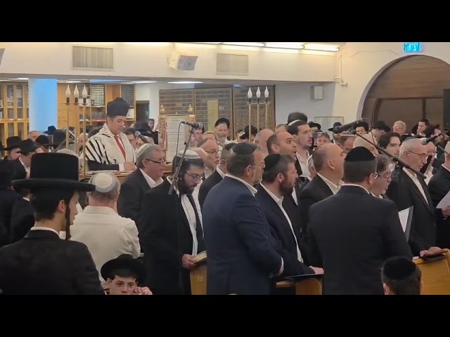 Nissim Saal Aneinu Live חזן ניסים סאאל