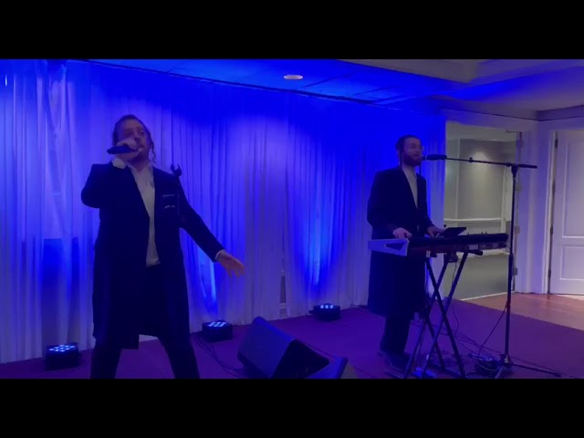 Yoely Schnitzler 🎹 Sruly Green 🎤