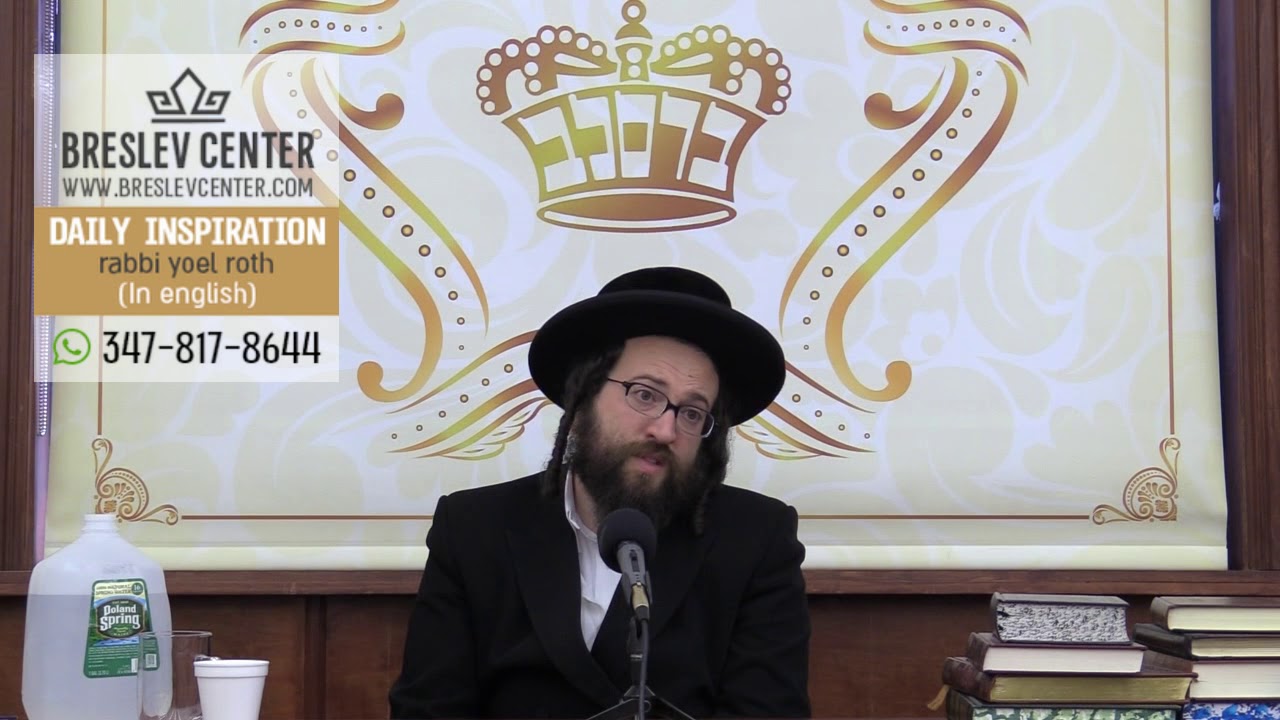 Rabbi Yoel Roth - The holy Bobov Rabbi comes back with 2 lollipops gives for the husband and wife.