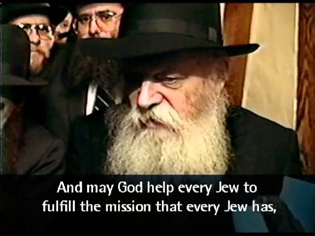 Blessing the Shluchim