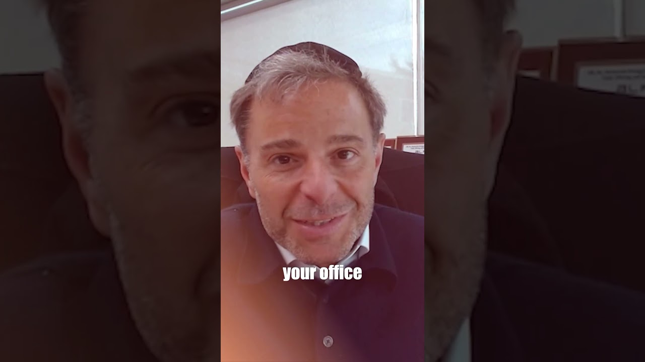 Who answers the phone at your business?💡📊