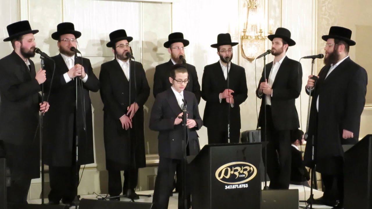 Wonderboy Ezrial Berger sings Kol Kehulu Kadishu Hudein at Yad Efrayim Annual Dinner