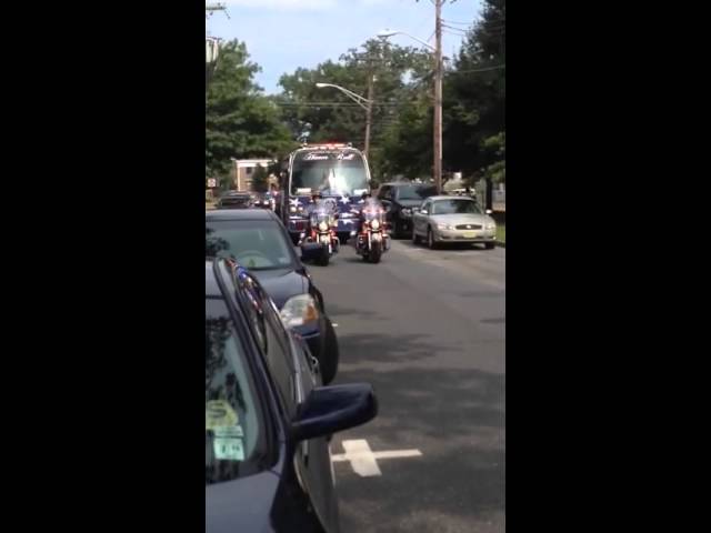 LPD Officer Gary Przewoznik Walkout Clip