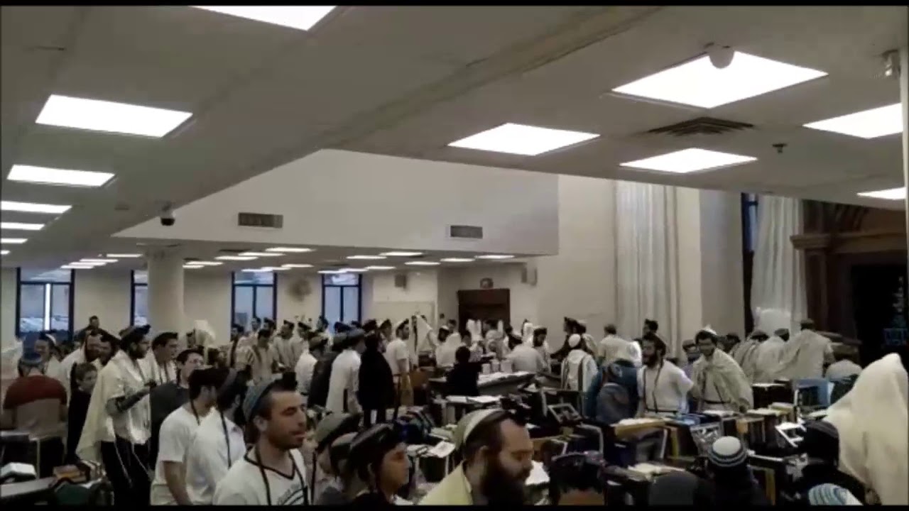 חודש אדר שמח מישיבת רמת גן - טעימות מתפילת הלל