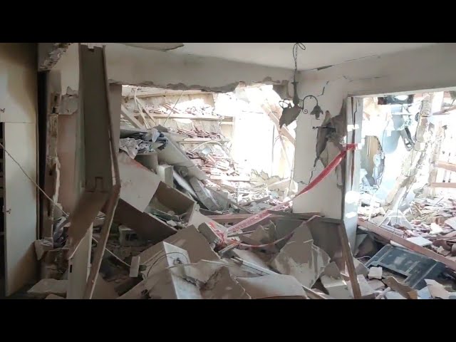 Insane Damege Inside A House In Askelon, Israel After It Got Hit By A Rocket From Gaza