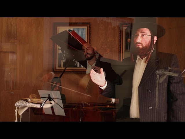 Meilech Halpern, Chaim Shaye Weil and The Menagen Choir wishing you א גוט געבענטשט יאר