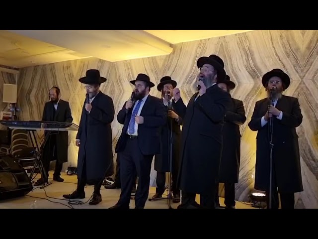 "שלושת הענקים" יענקי דסקל שרוליק אדלר מוטי בויאר מקהלת ויז׳ניץ בביצוע שטרם נראתה כמהו ״רזא דשבת״