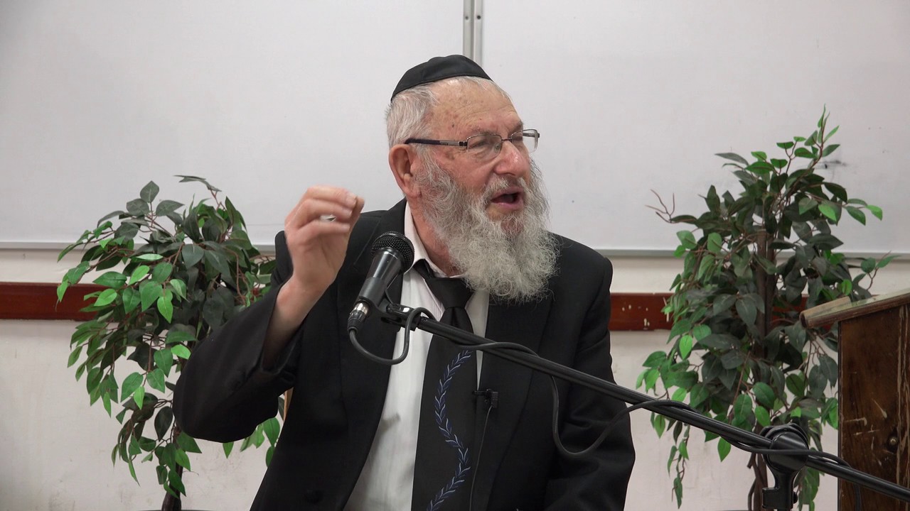 פורים בהלכה ובאגדה