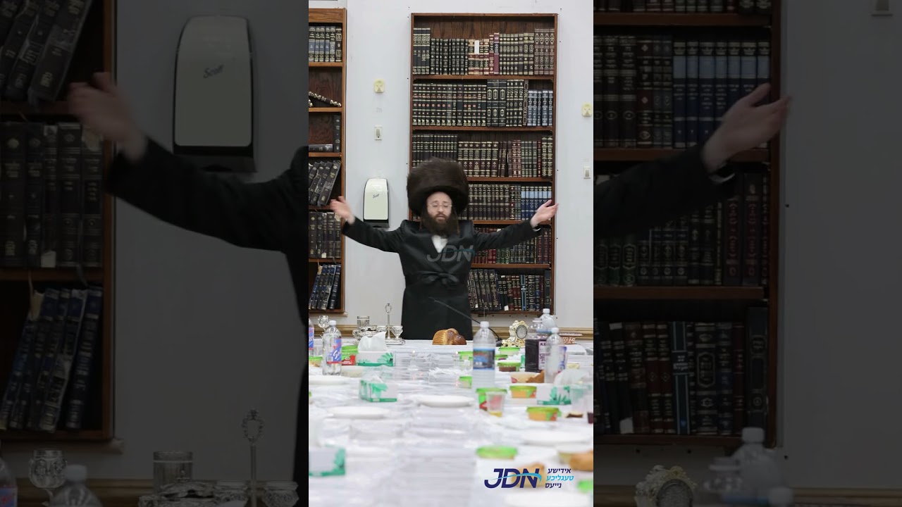 האדמו"ר מקאסוב ביים טיש מוצאי יום כיפור
