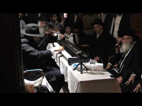 The Yanuka HaRav Shlomo Yehuda - Playing "Tanya"