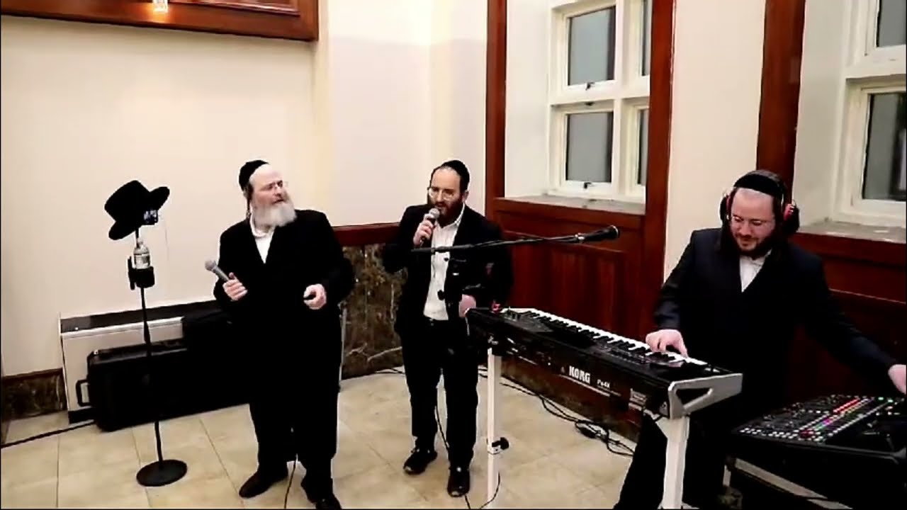 Mayer LIVE with Shloime Taussig and Avrumi Berko!