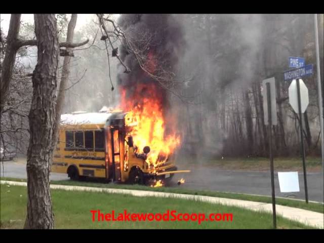 Mini School Bus Full Engulfed in Flames Lakewood - The Lakewood Scoop