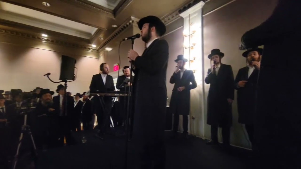 ״מי בן שיח שושן חוחים״ ביצוע מרגש של מאטי אילאוויטש - מקהלת שירה ותזמורת של יענקי בריסקמן