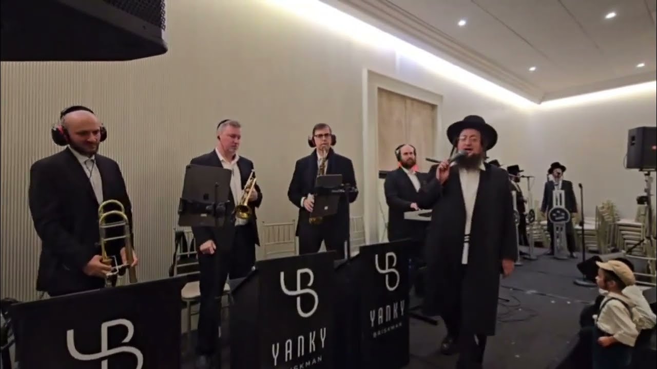 יששכר גוטמן עם מקהלת שירה ותזמורת של יענקי בריסקמן