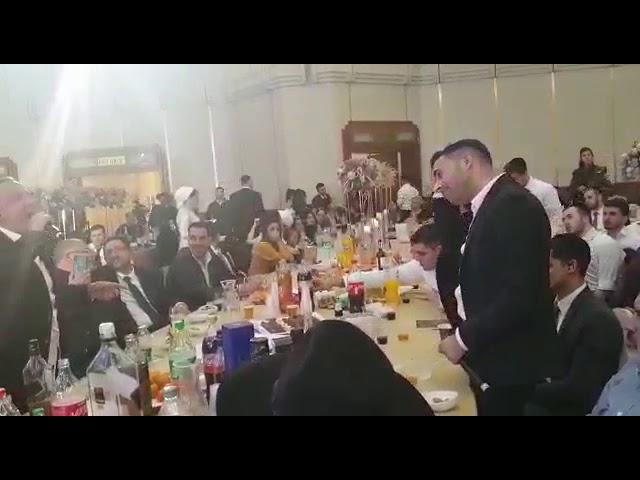 אופיר סלומון ויניב בן משיח בשמחת חתונת ביתו של הנגיד גרשון חיטמן
