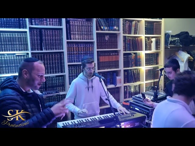 5 minutes of DJ by Meilech Halpern