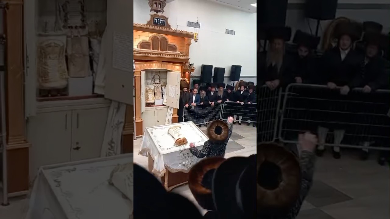 Second Hakafot With Nadvorna Yerushalayim Rebbe - Motzei Simchas Torah 2024