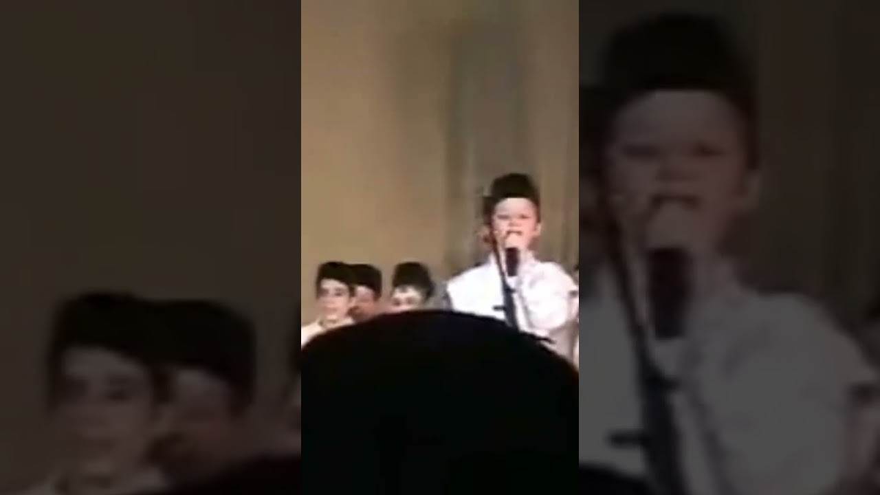 Miami boys choir introducing themselves on stage