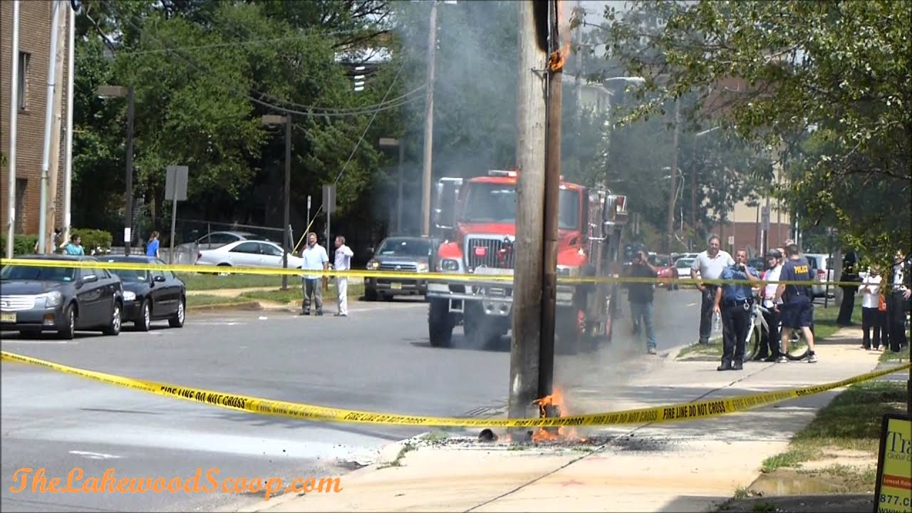 Pole Fire Takes out Power to Downtown Lakewood