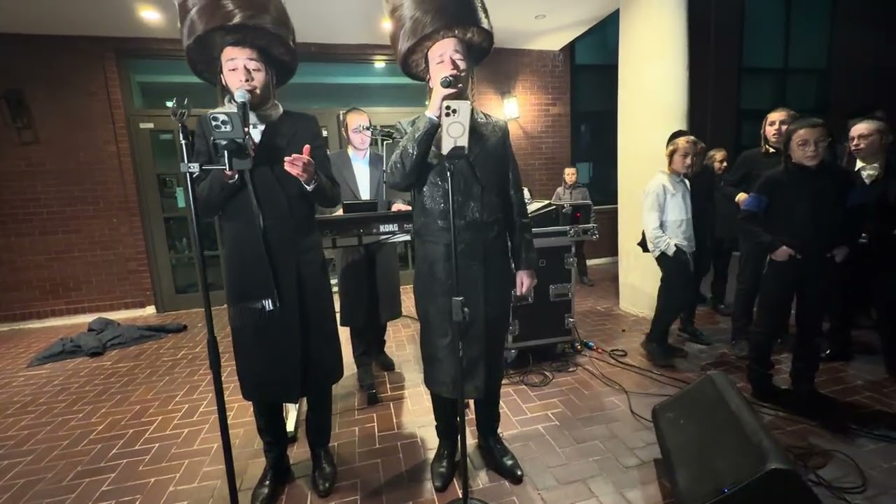 Beautiful chuppa Nuchem weinberger on the keys Chaim Horowitz & Shmuel duvid landau 🔥